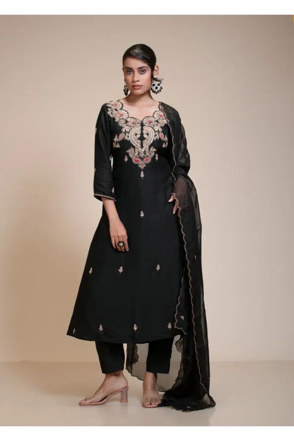 Black Gota Patti Kurta Set with Dupatta and Pants